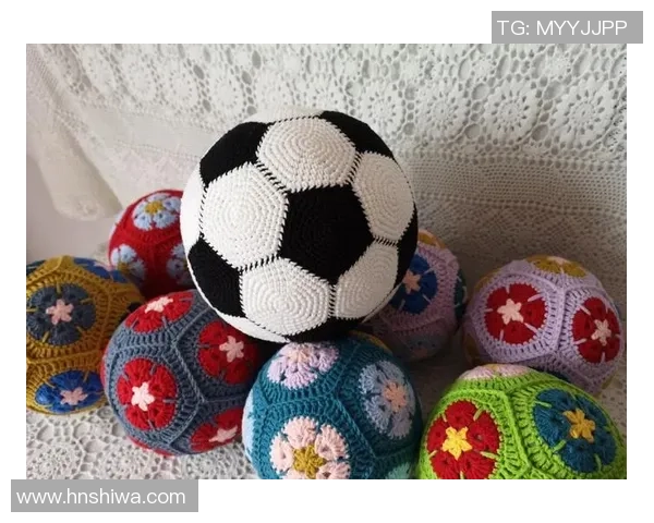 创意手工：绘制足球明星手指玩偶的乐趣与技巧分享